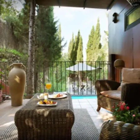 ホテル Mont-sant 4*