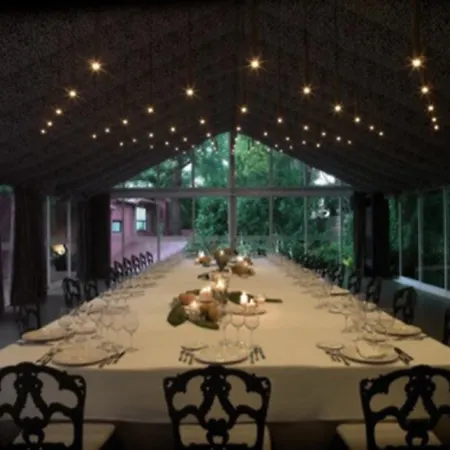 Mont-sant ホテル 4*