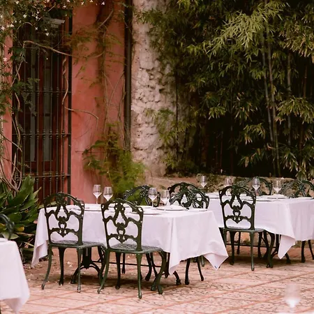 Mont-sant Hotel
