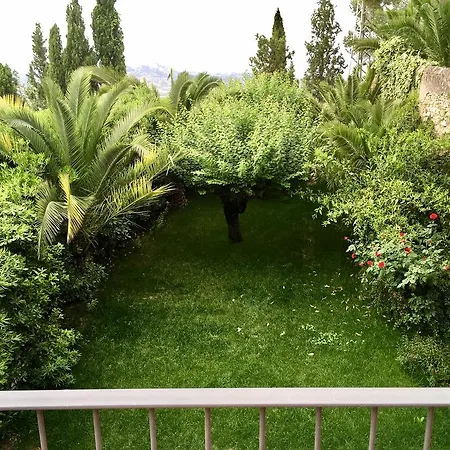 Mont-sant Отель 4*